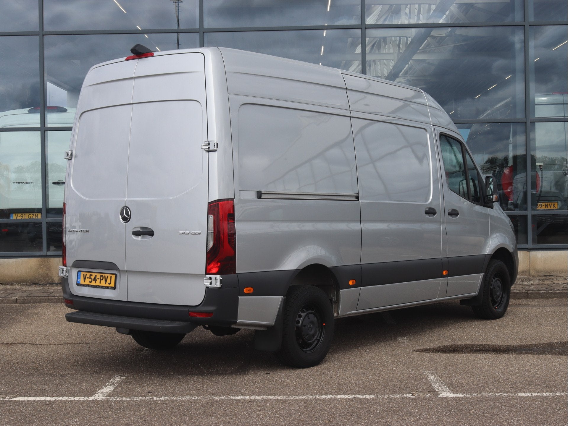 Mercedes-Benz Sprinter 319 CDI L2H2 | AIRCO/CAMERA/DISTRONIC, Auto's, Automaat, Gebruikt, 2000 kg, Mercedes-Benz