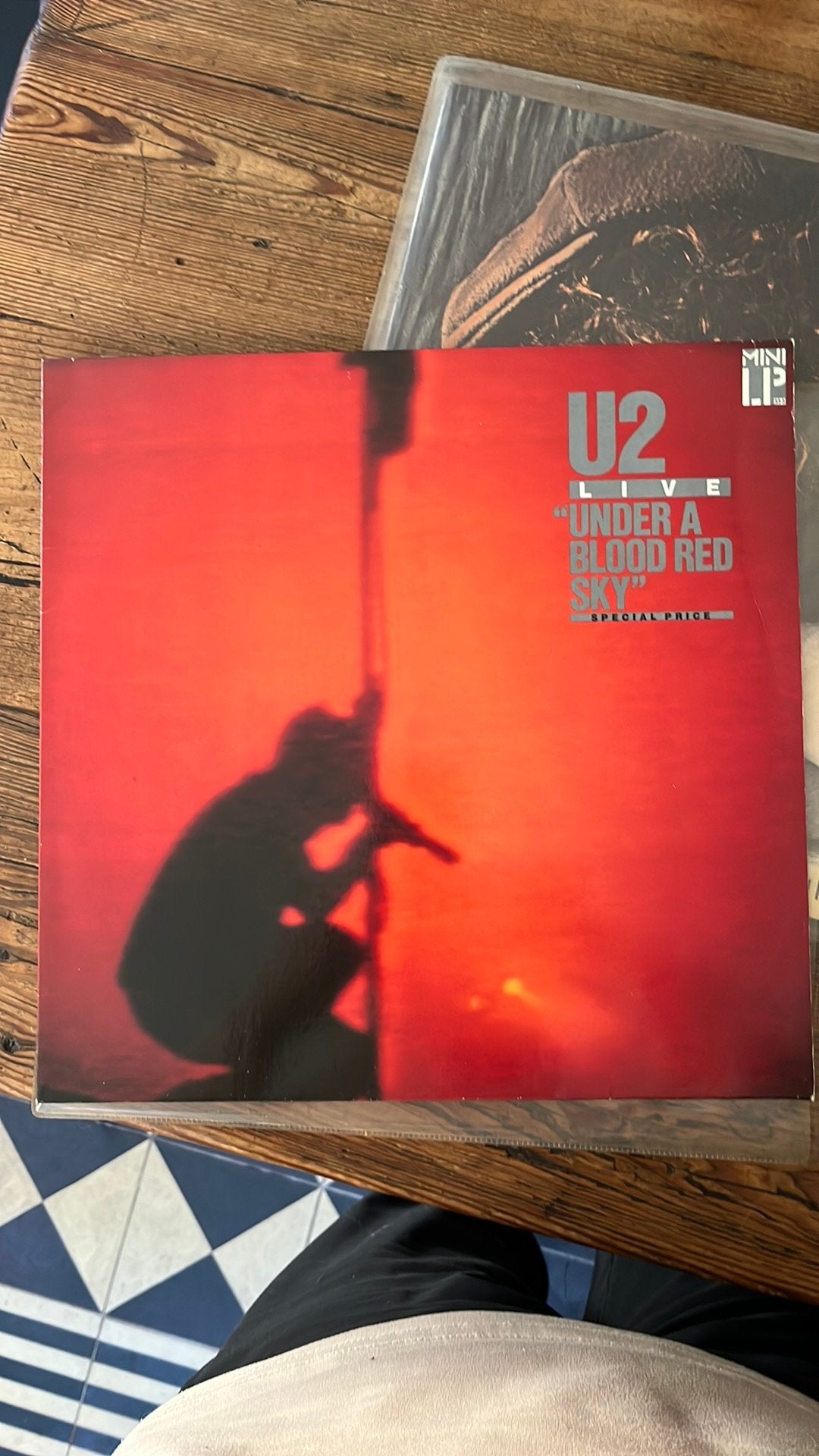 U2 under a blood red sky, Ophalen of Verzenden, Zo goed als nieuw, 12 inch, Poprock