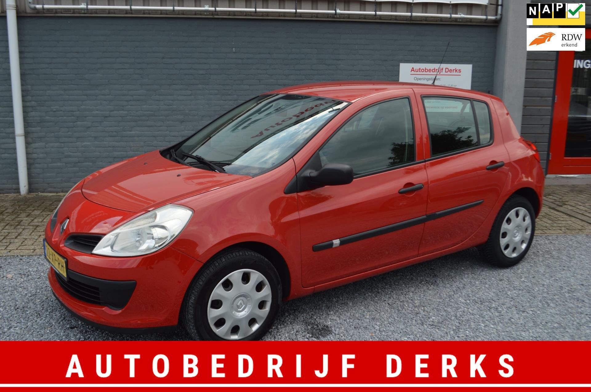 Renault Clio 1.2-16V Authentique Airco 5Drs Stuurbekrachtigi, Voorwielaandrijving, Gebruikt, 4 cilinders, Origineel Nederlands