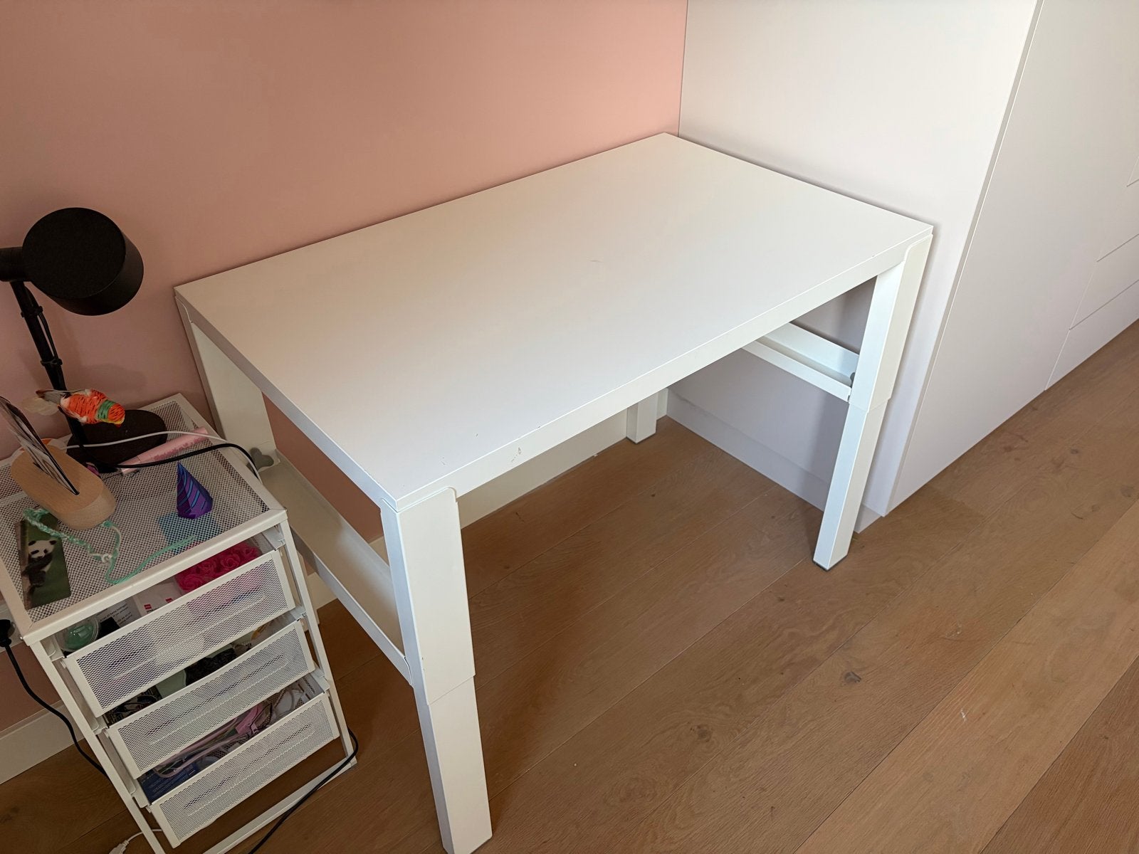 IKEA PÅHL bureau, in hoogte verstelbaar, 96x58 cm, Huis en Inrichting, Bureaus, Ophalen, Gebruikt, 96 cm, Kinderbureau