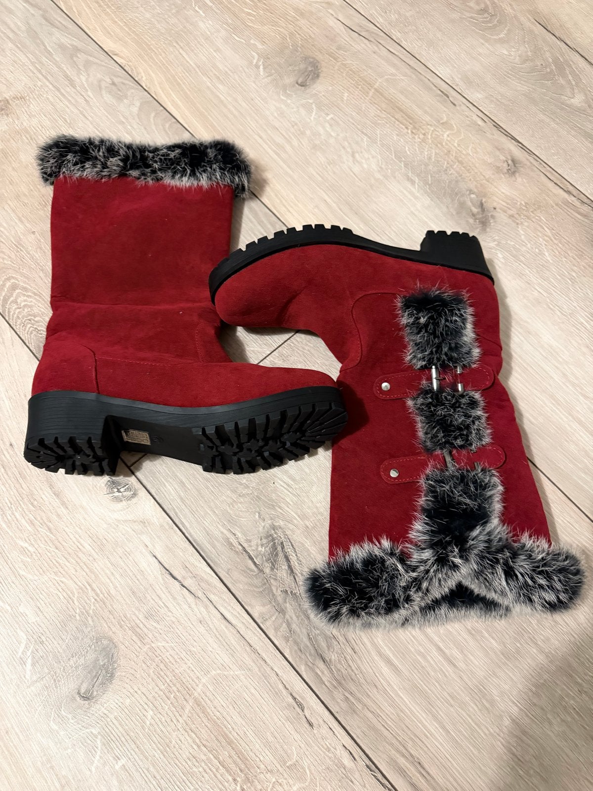 Rode laarzen met bont - Maat 41, Ophalen, Zo goed als nieuw, Rood, Hoge laarzen