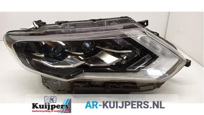Koplamp rechts van een Nissan X-Trail, Gebruikt, -, -, -
