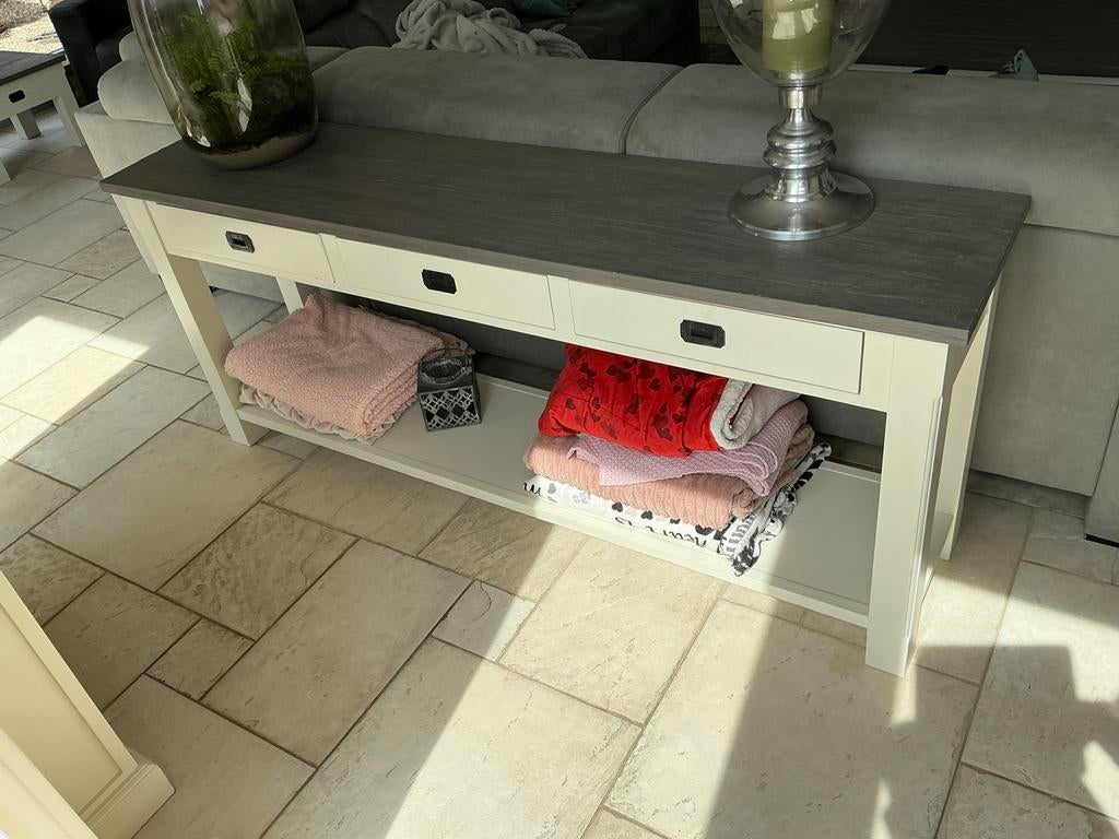 Buffetkast en sidetable  2 bijzet tafeltjes en Salontafel, Ophalen, Gebruikt