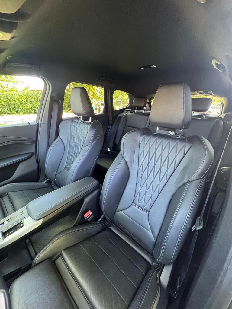BMW X1 18i X-Line Individual inruil mogelijk!, Zwart, Lane Keeping Assist, Particulier, Zilver of Grijs