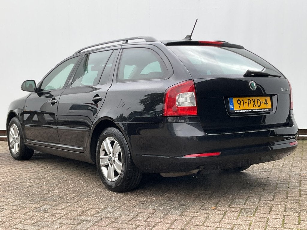 Skoda Octavia Combi 1.2 TSI Ambition Business Line Nav/Cruis, Voorwielaandrijving, Euro 5, Gebruikt, 4 cilinders