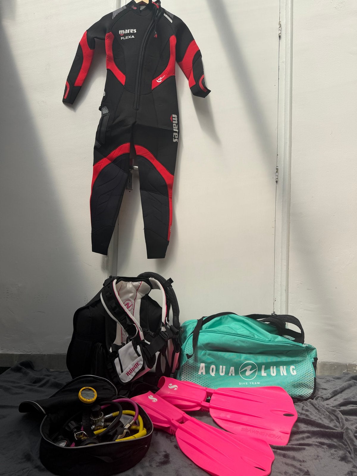 Complete Duikuitrusting: Mares, Aqualung, Cressi, Scubapro,, Ophalen, Zo goed als nieuw, Duikpak