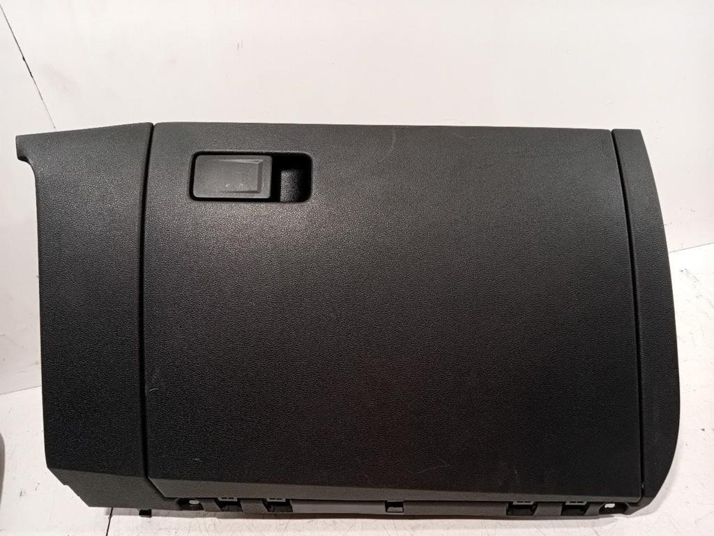 Dashboardkastje Volkswagen Polo, Auto-onderdelen, Onderdelen@venauto.nl, Van der Ven Autorecycling B.V., Gebruikt, Ettenseweg 76, 4706 PB Roosendaal, The Netherlands