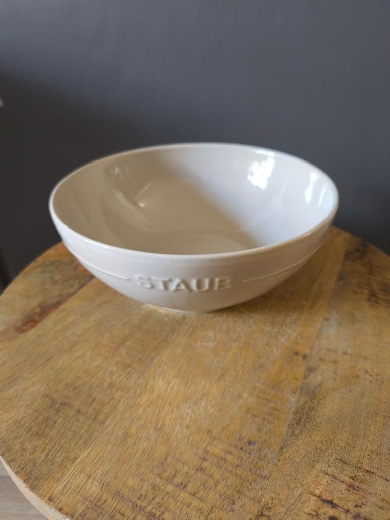 Staub Keramische Beslagkom - Ø 23,5 cm, Huis en Inrichting, Keuken | Keukenbenodigdheden, Ophalen of Verzenden
