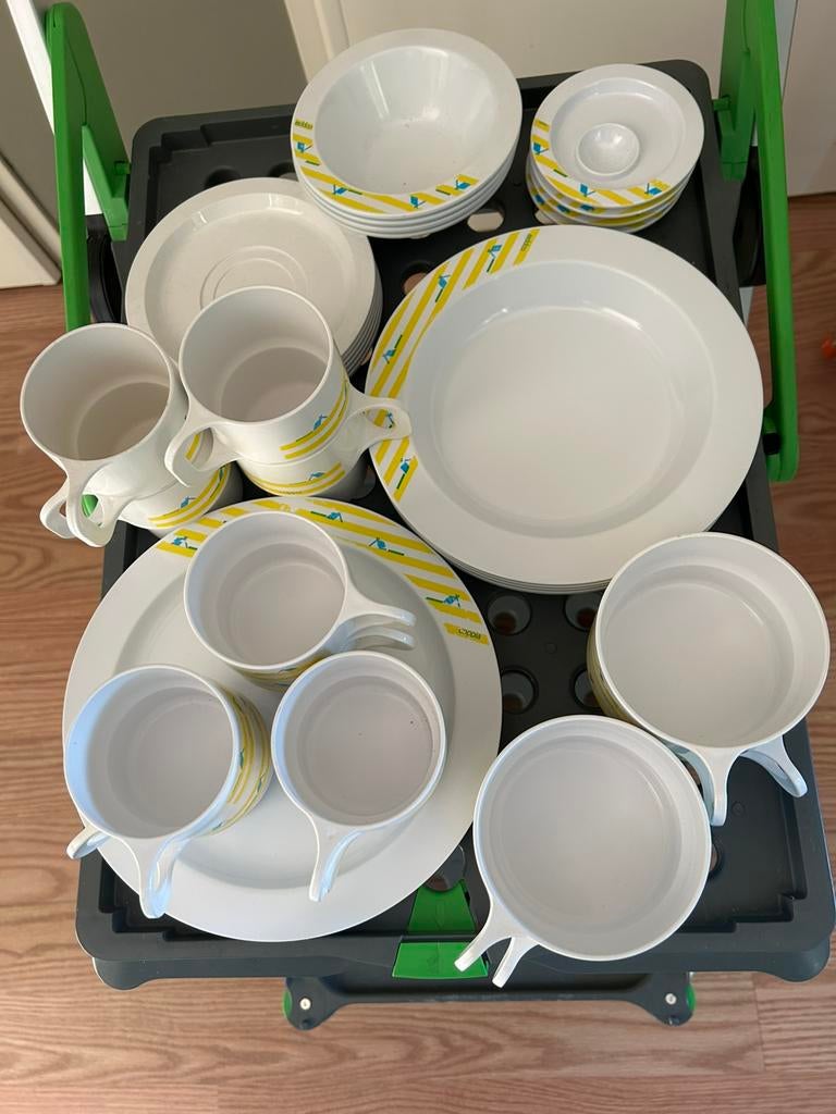 36 delig COPPIA HOLLAND s140 camping servies, Ophalen of Verzenden, Zo goed als nieuw