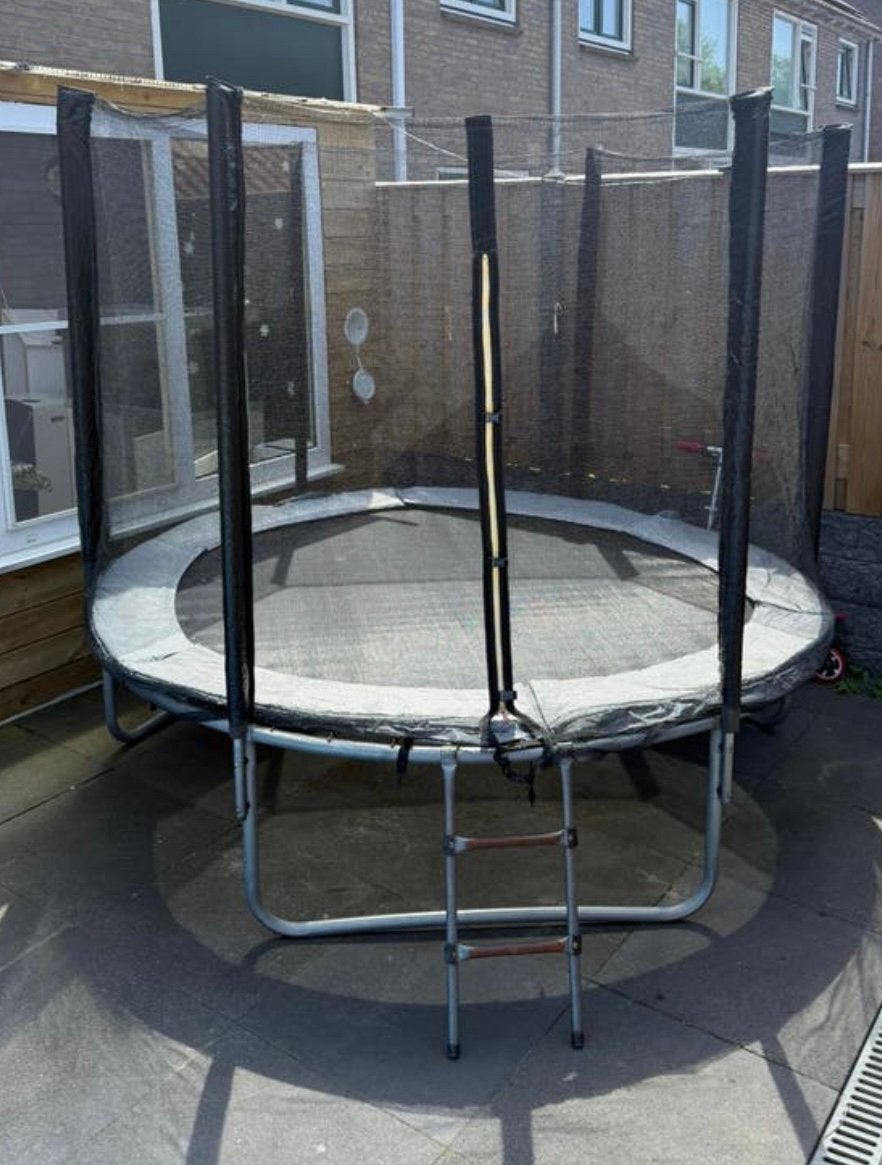 Trampoline is goede staat 2meter, Ophalen, Gebruikt