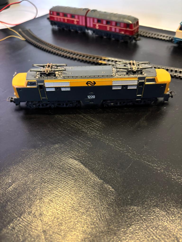 Lima H0 Elektrische locomotief 1220, Ophalen of Verzenden, Zo goed als nieuw, Lima, Gelijkstroom