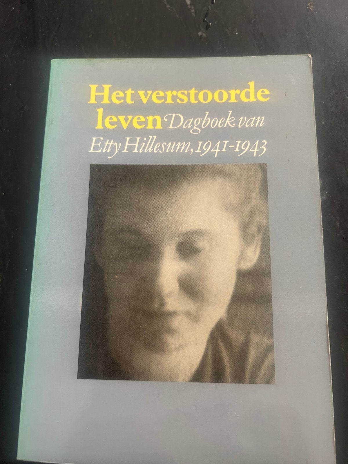 ETTY HILLESUM het verstoorde leven DAGBOEK 41-43 WESTERBORK, Boeken, Ophalen of Verzenden, Zo goed als nieuw, Overige