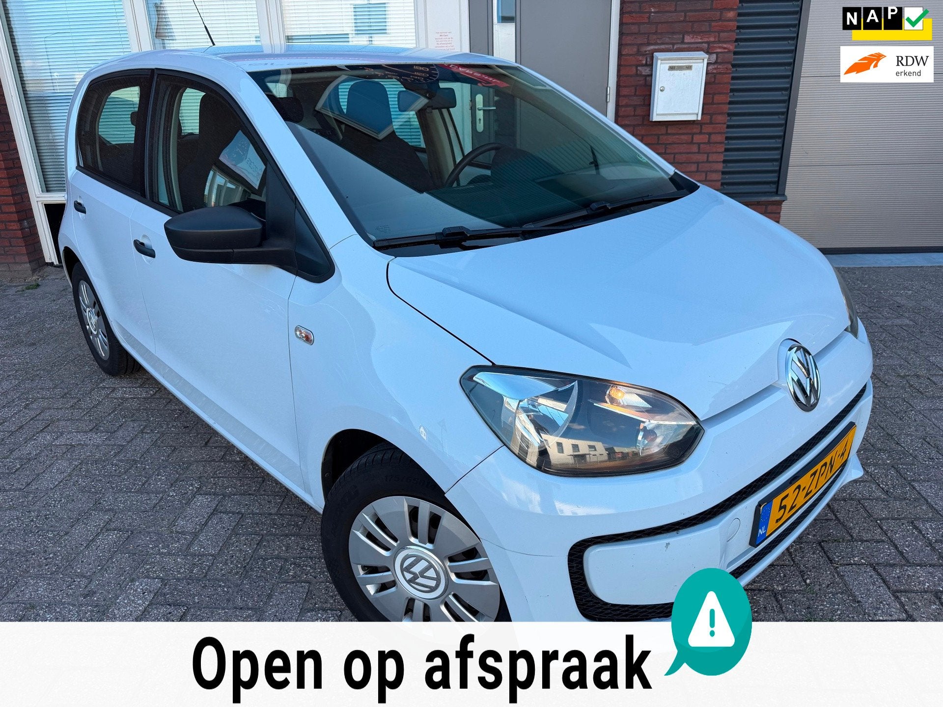 Volkswagen Up! 1.0 take up! BlueMotion / Airco / 5DRS / NAP, Voorwielaandrijving, Euro 5, Stof, Gebruikt