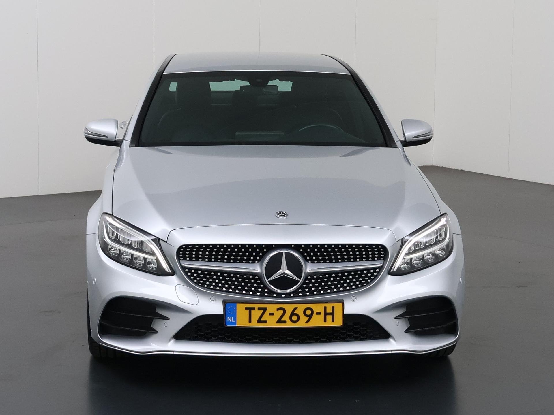Mercedes-Benz C-klasse 180 Business Solution AMG | Achteruit, Dealer onderhouden, Leder en Stof, Sedan, Parkeerassistent