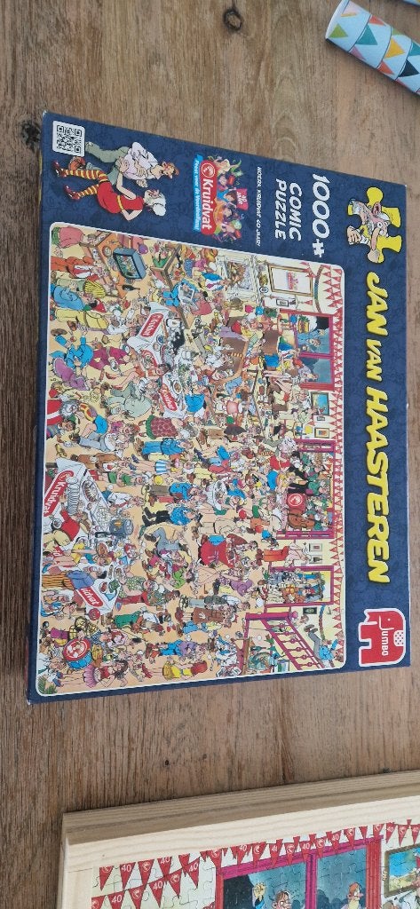 Jan van haasteren Hoera, Kruidvat 40 jaar!, Ophalen of Verzenden, 500 t/m 1500 stukjes, Zo goed als nieuw, Legpuzzel