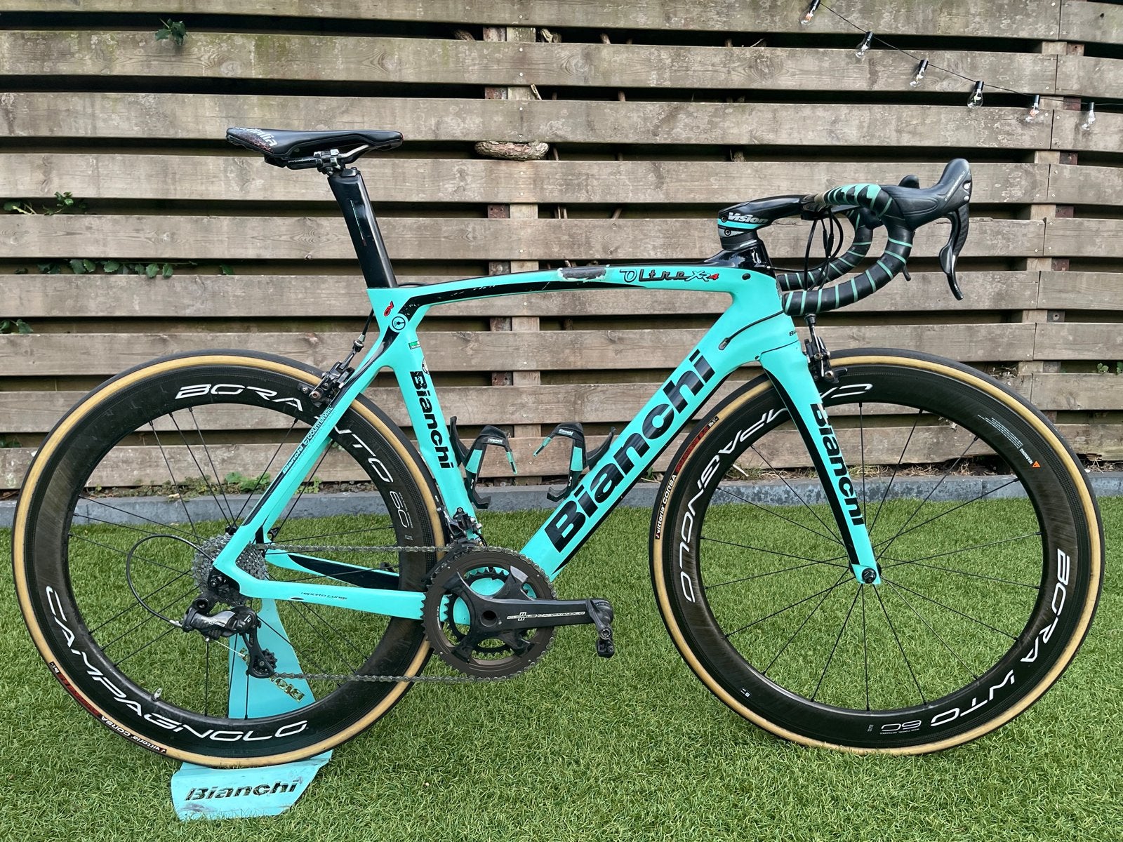 Bianchi Oltre XR4 racefiets - Celeste met Campagnolo Bora WT, Fietsen en Brommers, 28 inch, Carbon, Zo goed als nieuw, Meer dan 20 versnellingen
