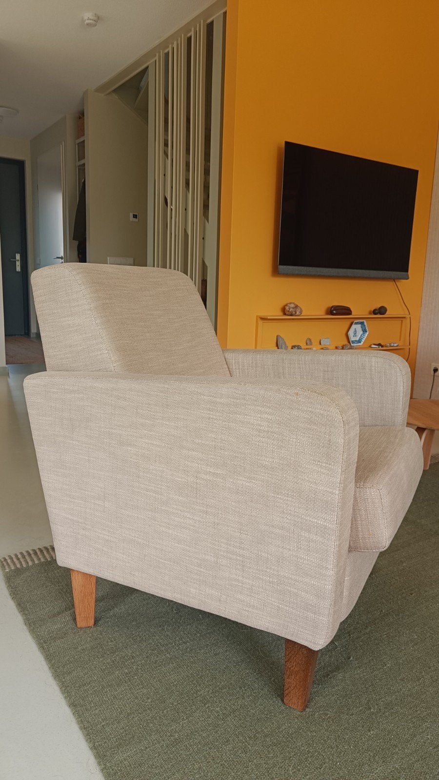 Toffe vintage linnen fauteuil in beige, Huis en Inrichting, Fauteuils, Ophalen, Minder dan 75 cm, Vintage, Stof