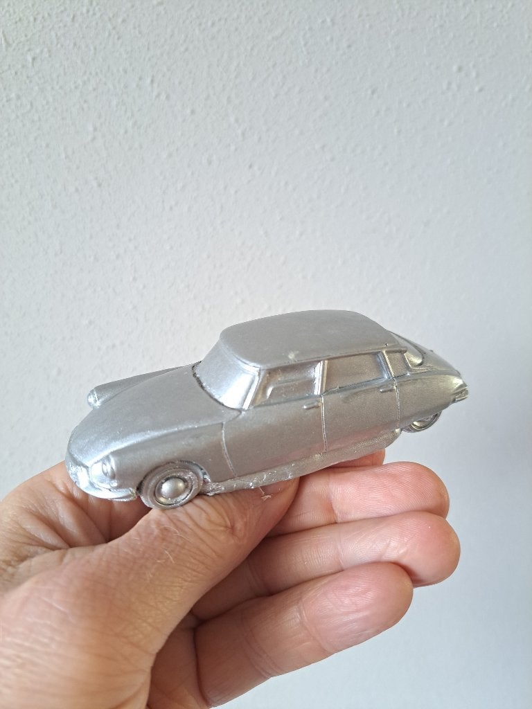 Citroen DS 19 gietmodel, keramisch gips 11x4x3.5cm, Verzamelen, Ophalen of Verzenden, Nieuw, Auto's