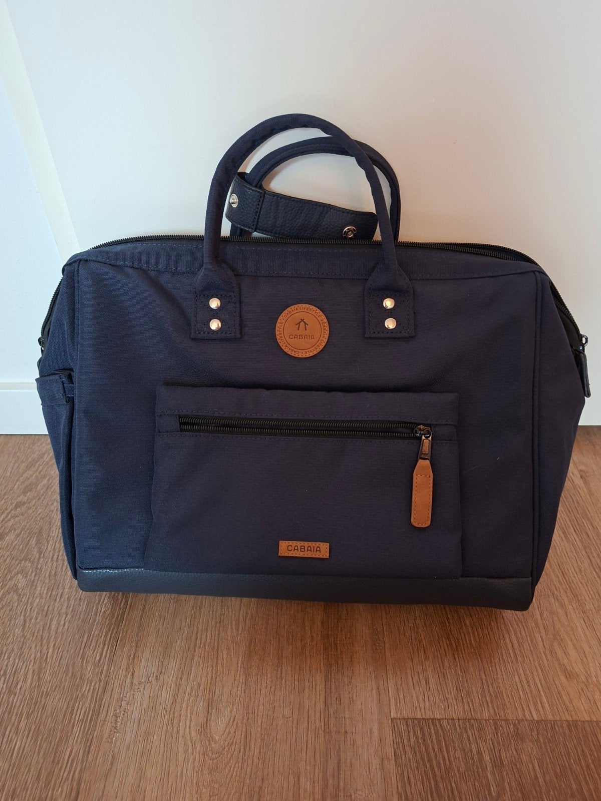 Cabaïa Messenger Bag Reykjavik (Laptoptas donkerblauw), Computers en Software, Tabletvak, Ophalen of Verzenden, Zo goed als nieuw