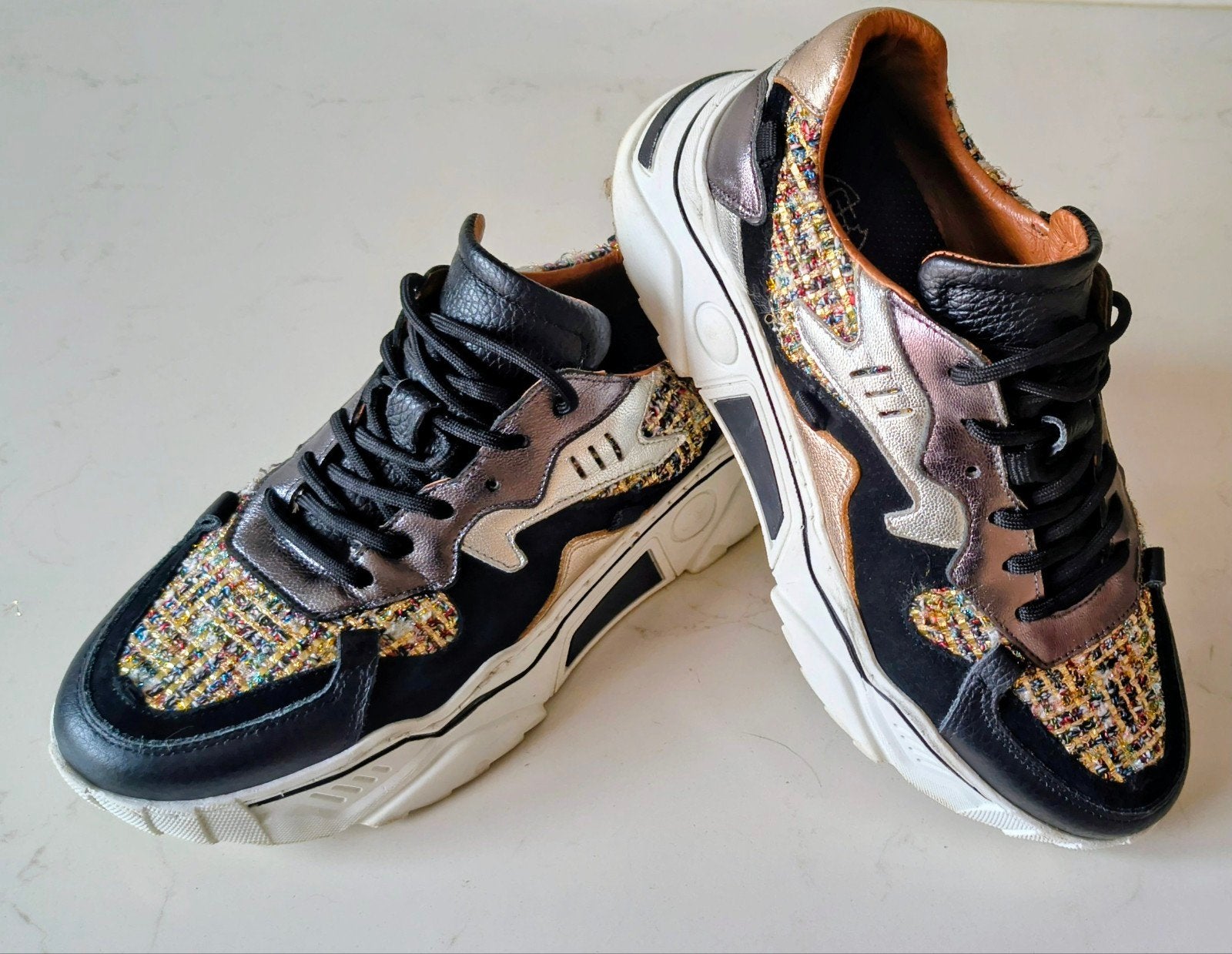 Dw\\rs Sneakers Maat 40 - Zo goed als nieuw, Kleding | Dames, Schoenen, Dw\\ars, Zwart, Ophalen of Verzenden, Sneakers of Gympen