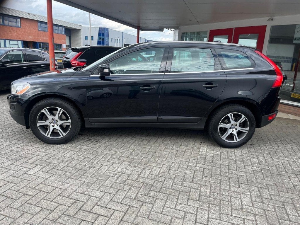 Volvo XC60 2.0T 203PK Aut. Summum Dakraam/Trekhaak/Xenon, Auto's, Euro 5, 4 cilinders, Blauw, Leder