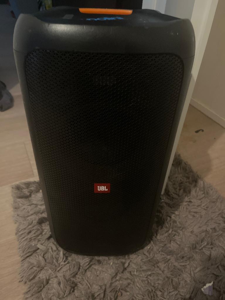 Jbl partybox 100, Ophalen of Verzenden, Zo goed als nieuw