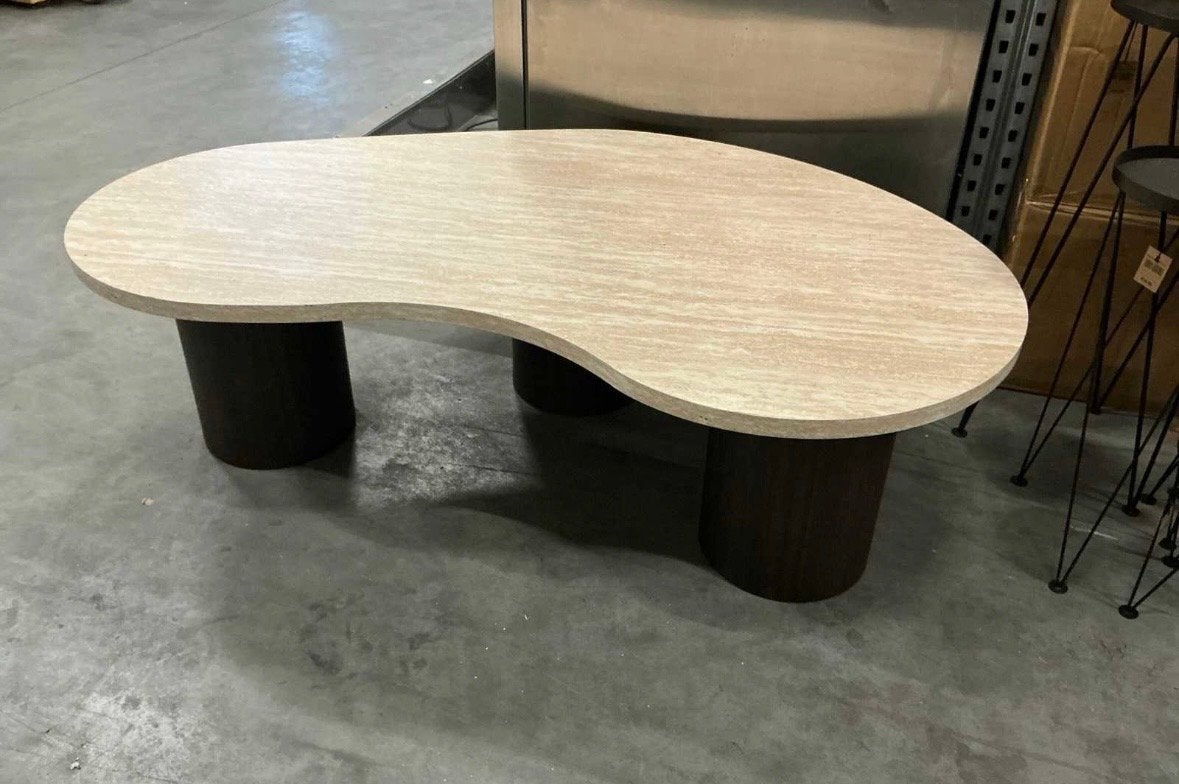 Nieuwe travertin salontafel met unieke vorm, Ophalen, 100 tot 150 cm, Nieuw, 50 tot 100 cm
