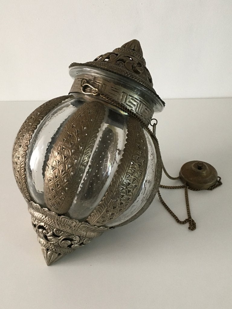 Antieke lamp uit India, Ophalen