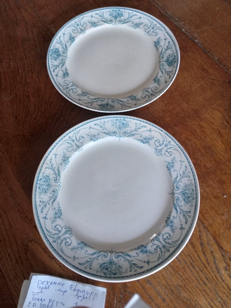 2 platte borden B.F.K. uit Belgie serie LOUIS XV11, Ophalen of Verzenden