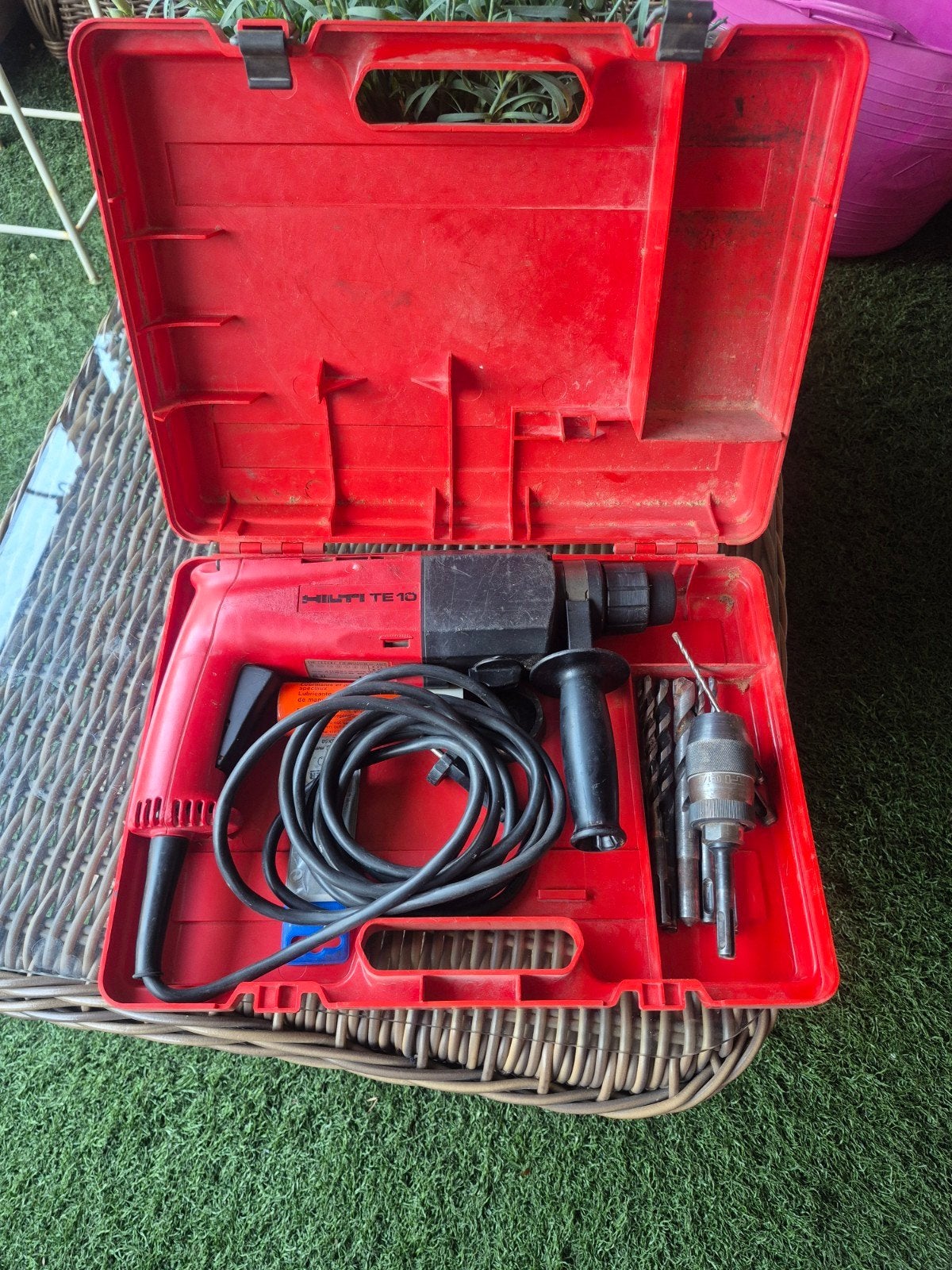 Hilti TE10 Boormachine incl. boren - Gebruikt, Doe-het-zelf en Verbouw, Gereedschap | Boormachines, Boormachine, Ophalen of Verzenden