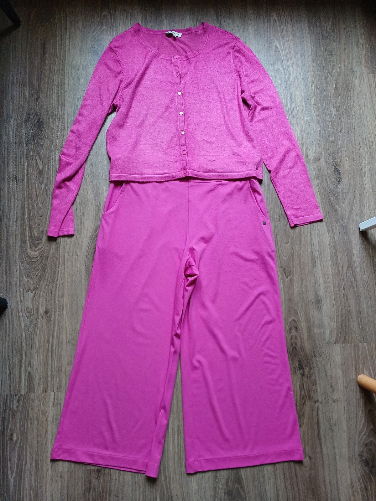Nieuwe Surkana set: comfortabel vestje en stijlvolle culotte, Maat 46/48 (XL) of groter, Nieuw, Ophalen of Verzenden, Driekwart