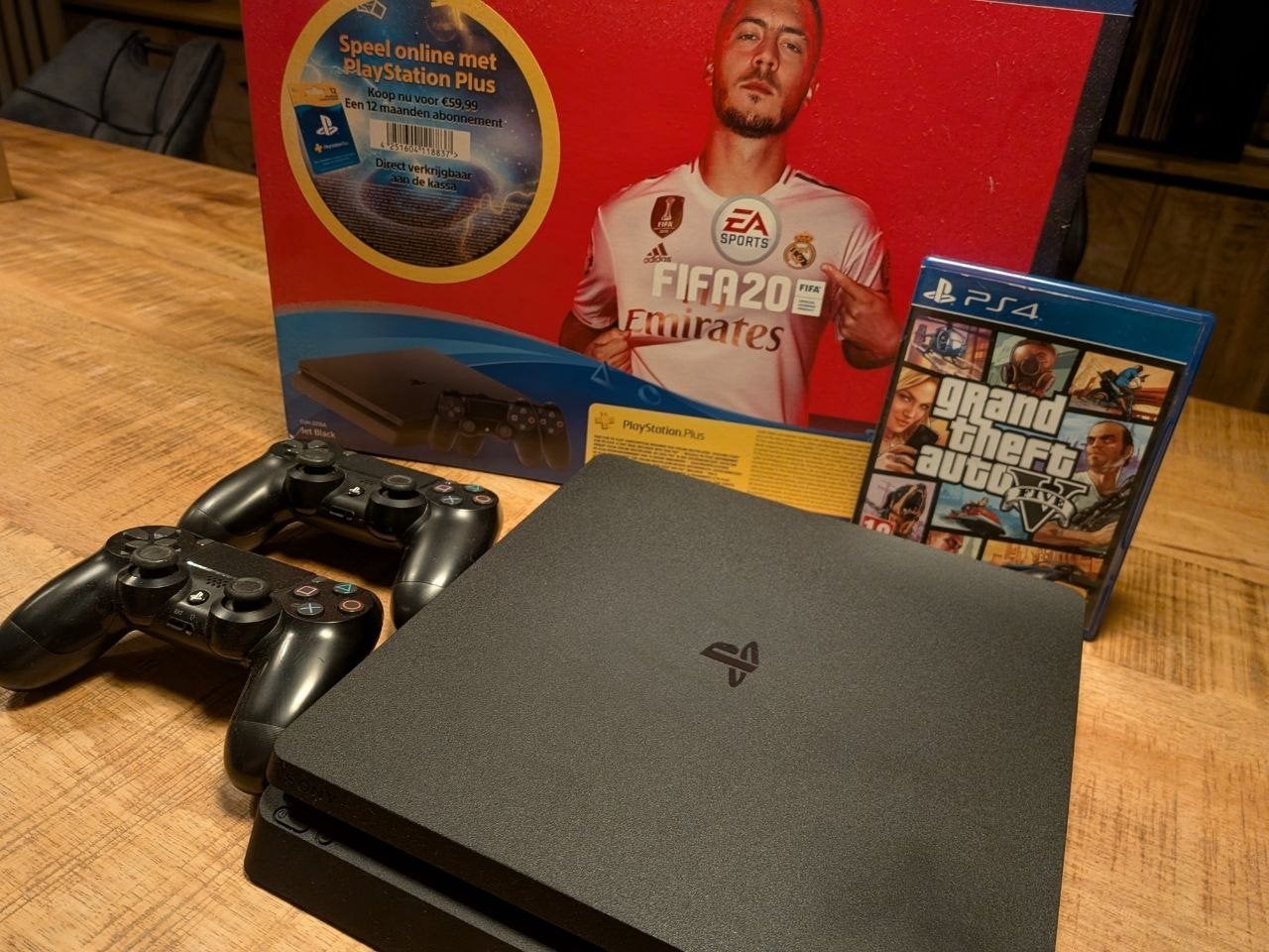 PlayStation 4 Pro met 2 controllers en GTA5, Met games, Met 2 controllers, Ophalen of Verzenden, Zo goed als nieuw