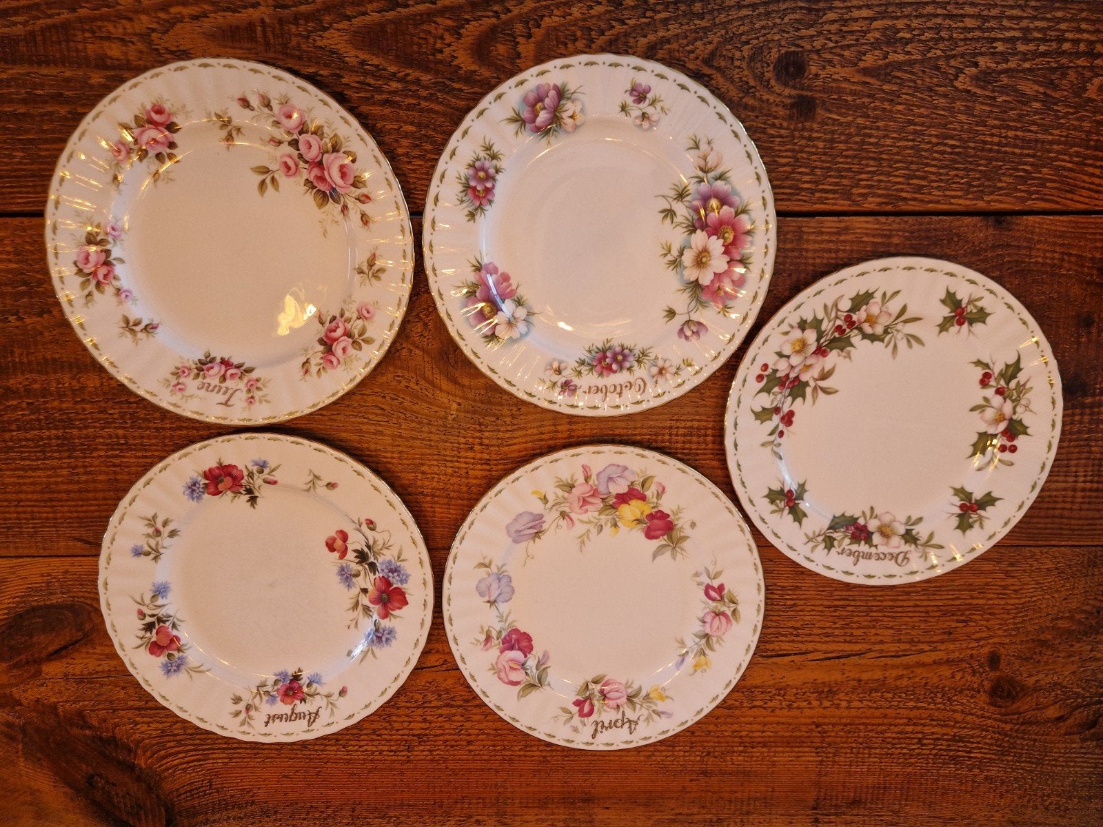 5 Royal Albert "Flower of the Month" ontbijtbordjes ook los, Ophalen of Verzenden