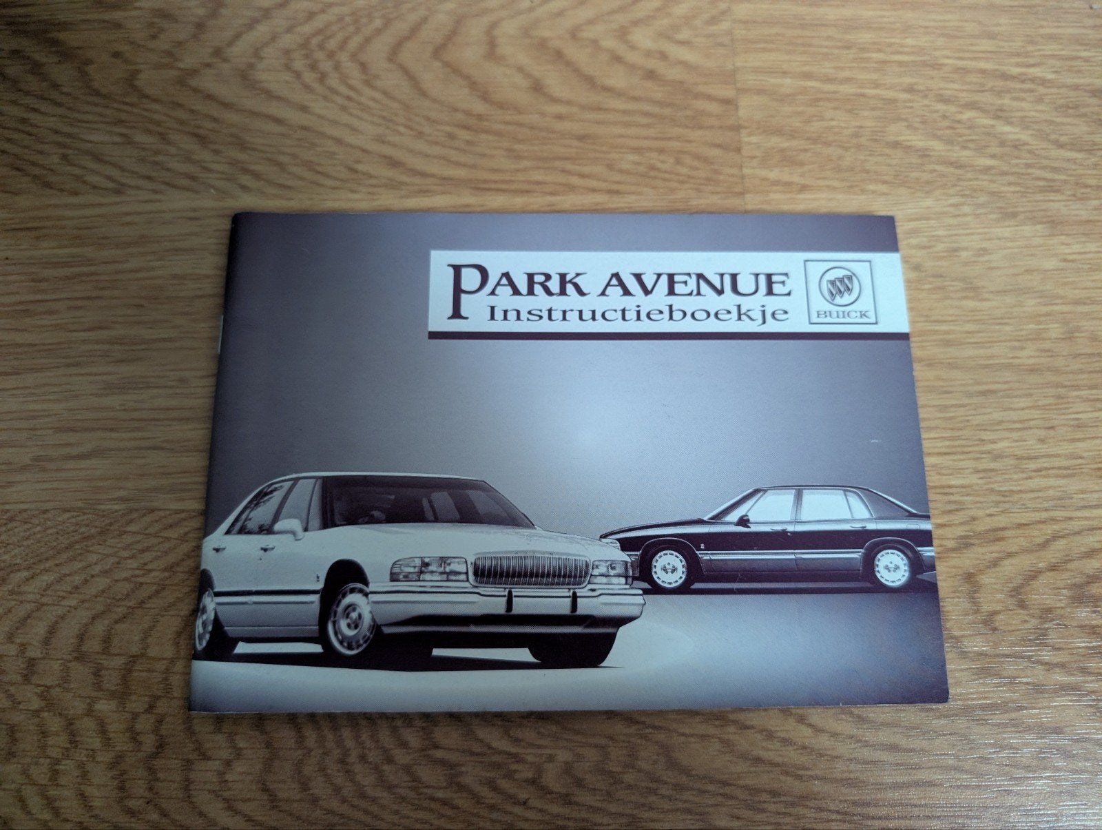Nieuw instructieboekje Buick Park Avenue, Ophalen of Verzenden