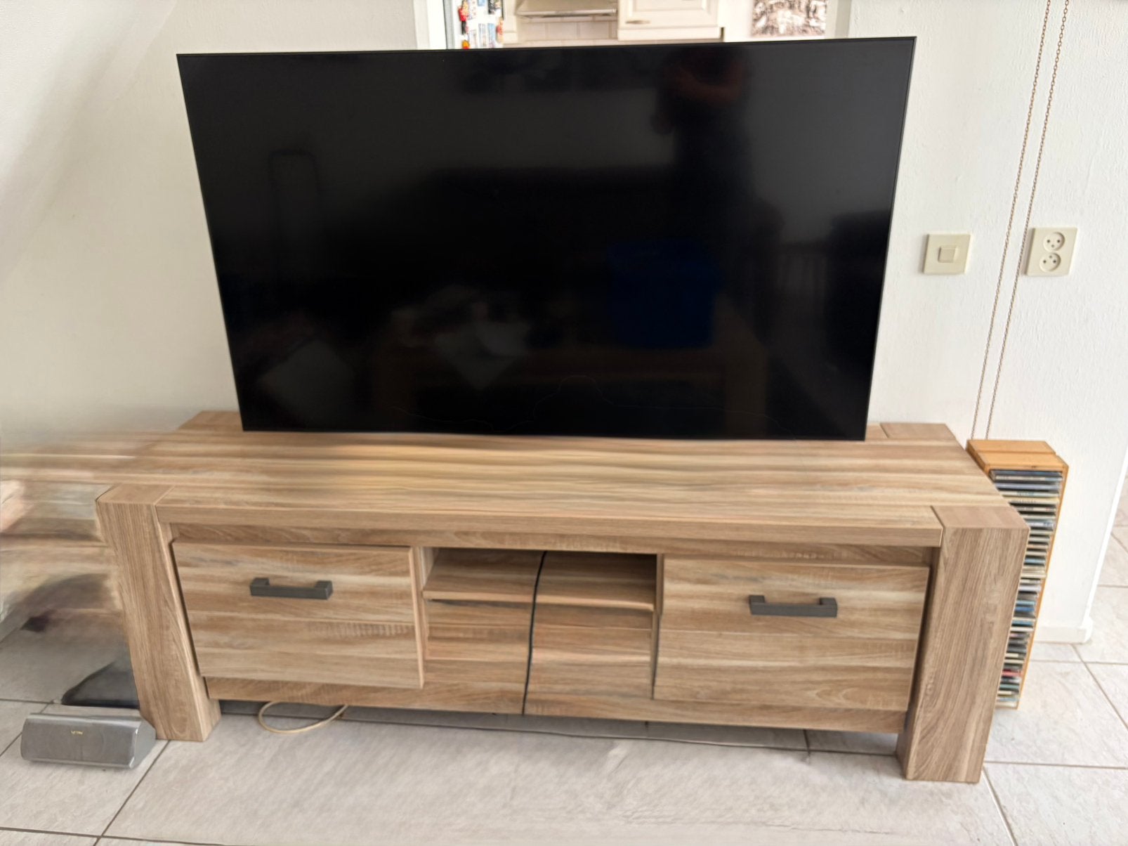 Mooi tv meubel, Huis en Inrichting, Gebruikt, 150 tot 200 cm, Ophalen of Verzenden, Minder dan 100 cm