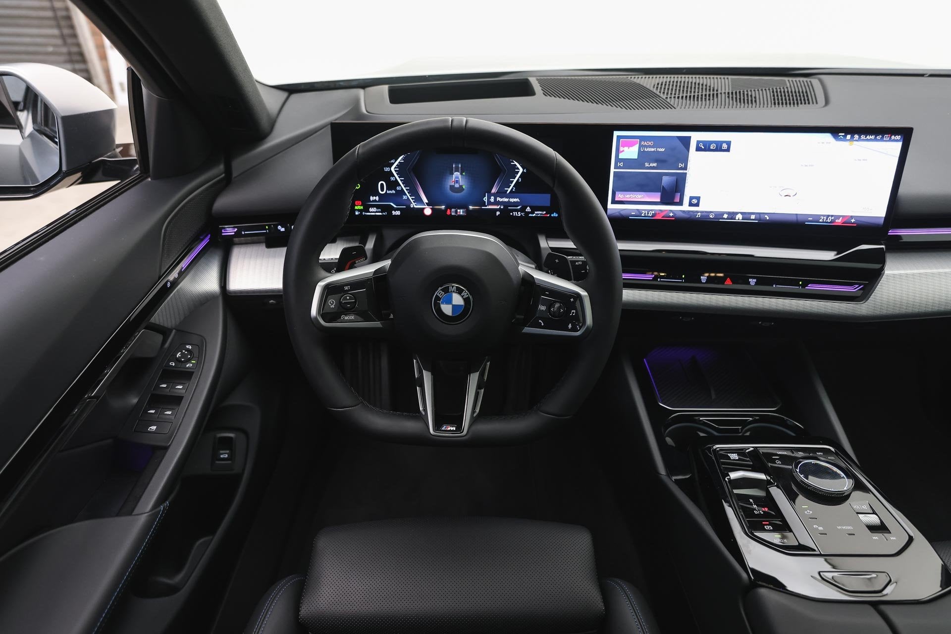 BMW 5 Serie Touring 520i High Executive M Sport Automaat / P, Auto's, Achterwielaandrijving, Gebruikt, Origineel Nederlands, Adaptive Cruise Control