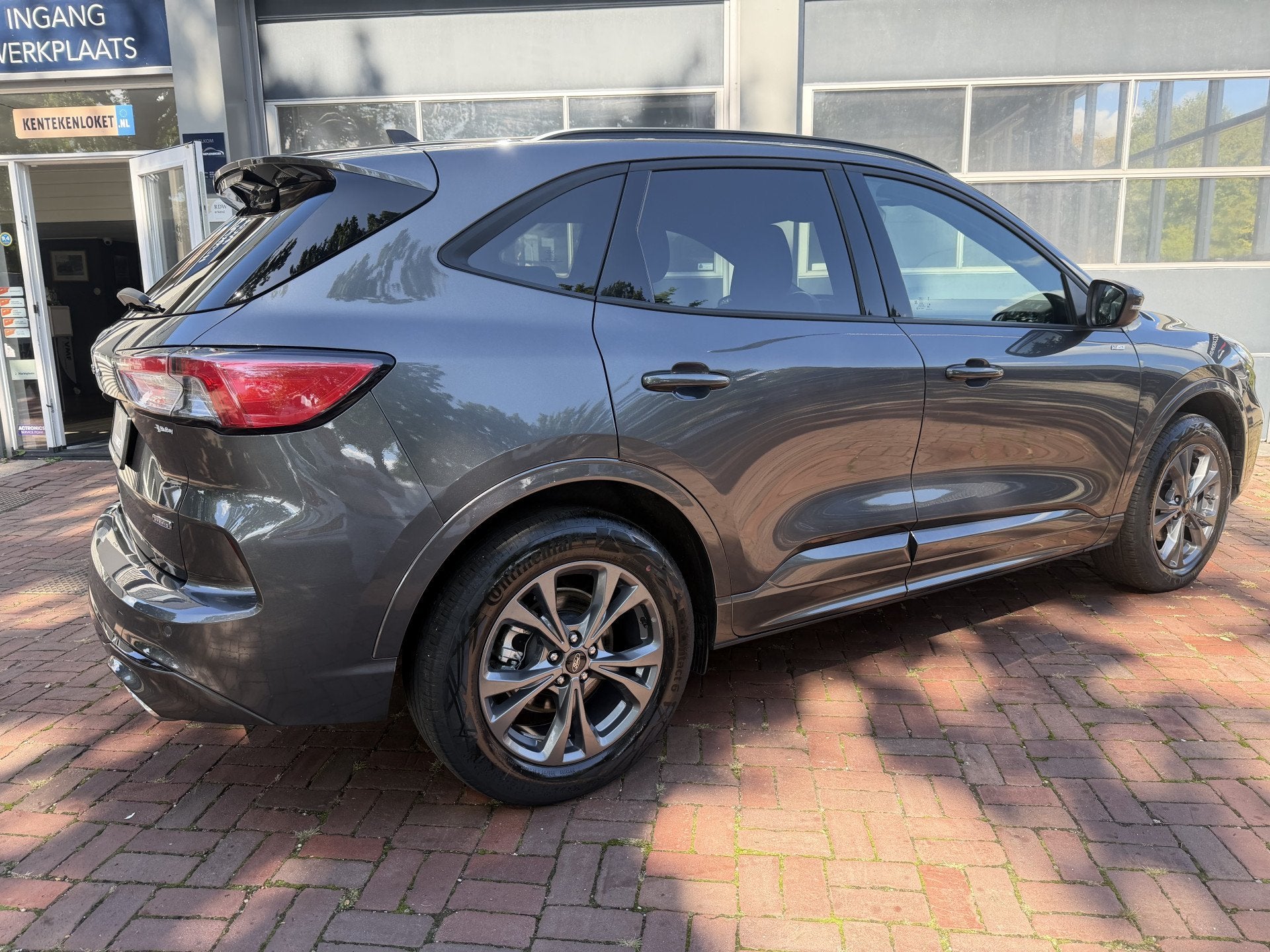 Ford Kuga 2.5 PHEV ST-Line X Plug-in Hybride ST-lijn | LED a, Dealer onderhouden, Stof, 4 cilinders, Bedrijf