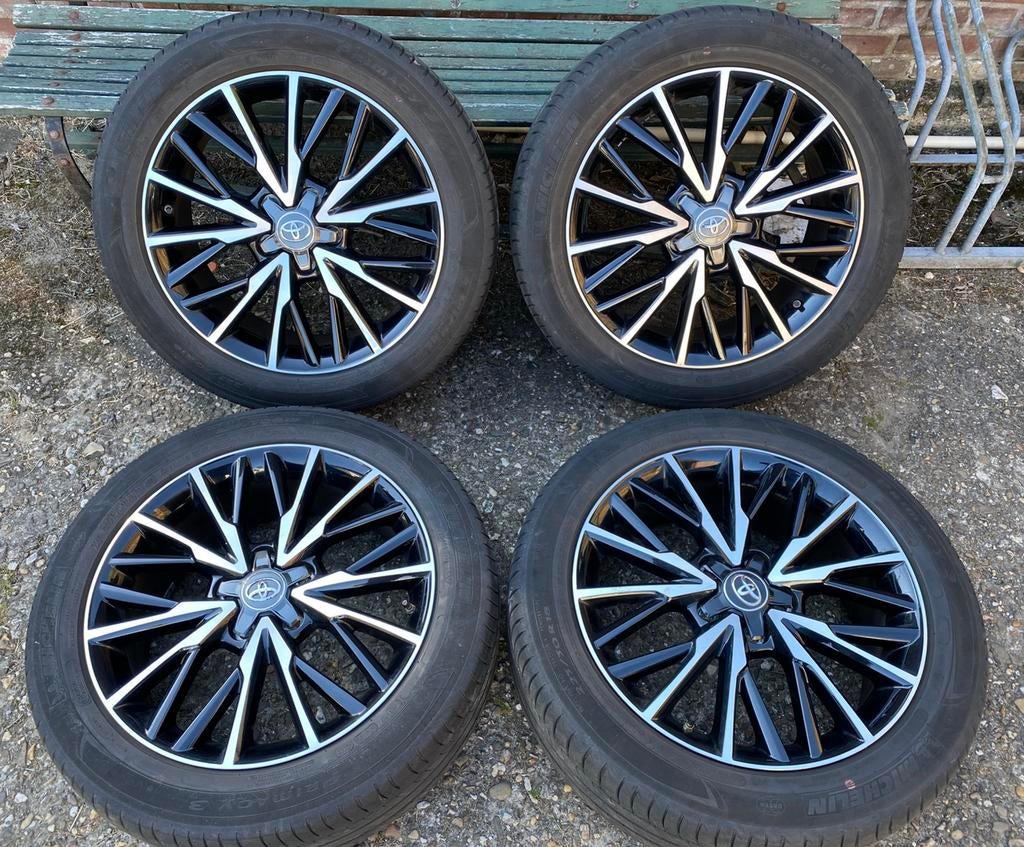 NIEUWE michelin banden op Toyota C-HR velgen met TPMS. TOP!, 18 inch, Banden en Velgen, Nieuw, Ophalen of Verzenden