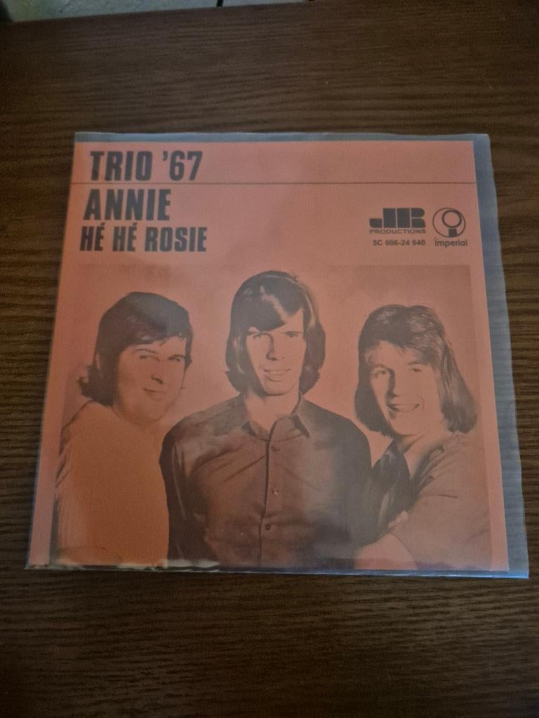 Trio 67, Ophalen of Verzenden, Zo goed als nieuw, 7 inch, Levenslied of Smartlap
