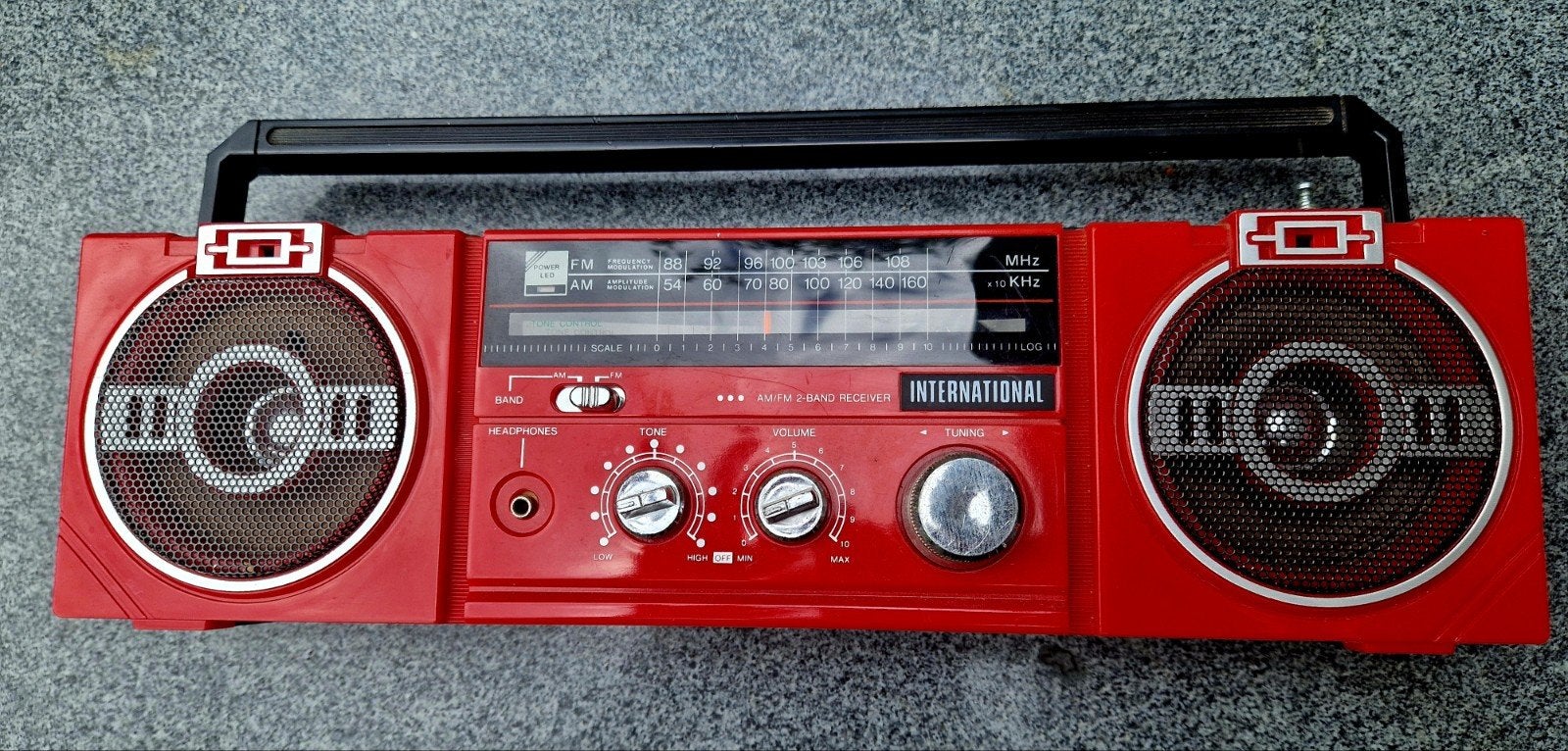 Vintage Rode Boombox Radio - International, Audio, Tv en Foto, Radio's, Ophalen, Gebruikt, Radio