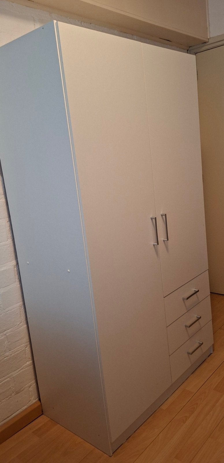 Kledingkast hang/leg wit, van Jysk, zgan, Ophalen, 50 tot 100 cm, Zo goed als nieuw, 3 of 4 laden