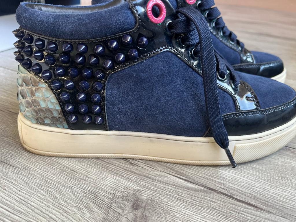 Royaums stoere schoenen, Kleding | Dames, Schoenen, Blauw, Ophalen of Verzenden, Sneakers of Gympen, Zo goed als nieuw