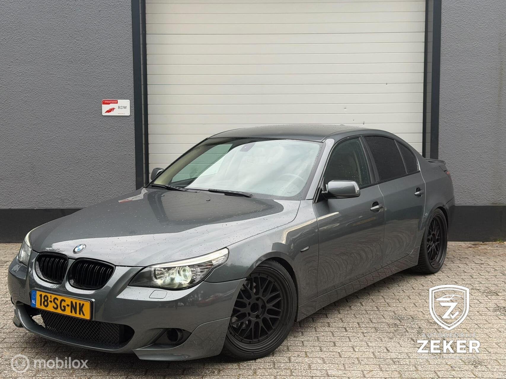BMW 5-serie 523i Executive / m pakket / automaat / leer /, Automaat, Achterwielaandrijving, 2497 cc, Automatische klimaatregeling