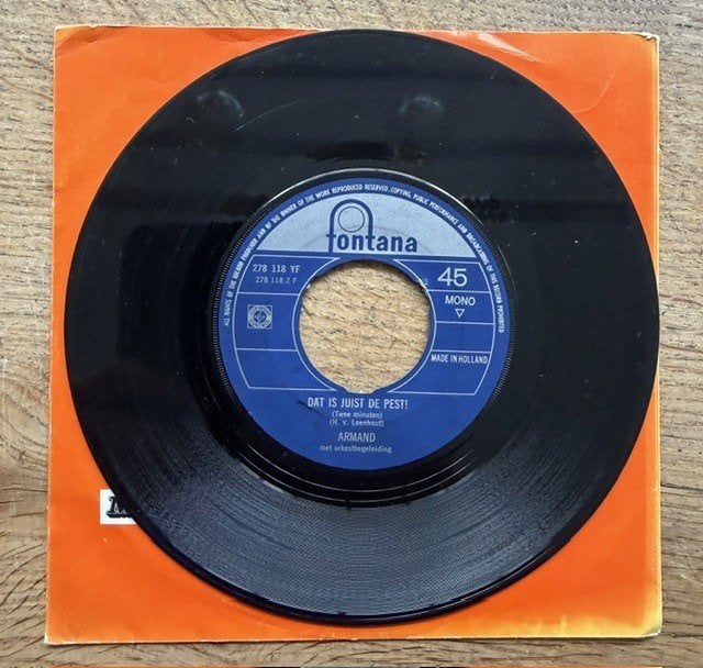 Armand - Dat is juist de Pest!, 7 inch, Zo goed als nieuw, Nederlandstalig, Beschermende buitenhoes