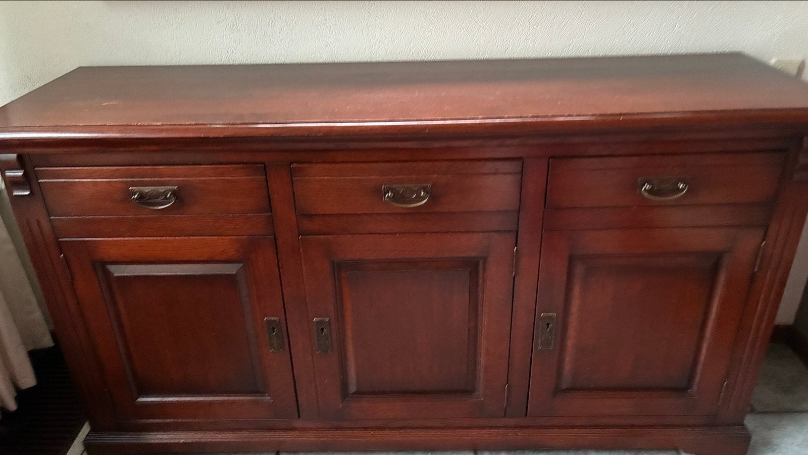 Zwaar Kersen Houten Dressoir - Erkend Bedrijf, Gebruikt, 150 tot 200 cm, Ophalen of Verzenden, 25 tot 50 cm