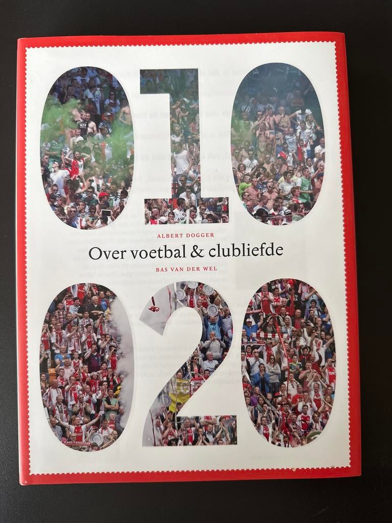 010-020 Over voetbal & clubliefde - Albert Dogger, Ophalen of Verzenden, Zo goed als nieuw, Balsport