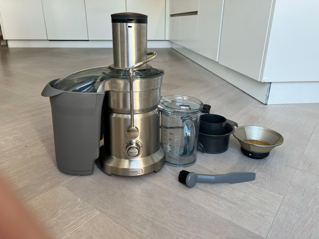 Solis Sapcentrifuge Type 847 - Krachtige Juicer, Ophalen, Zo goed als nieuw, Elektrisch, Sapcentrifuge