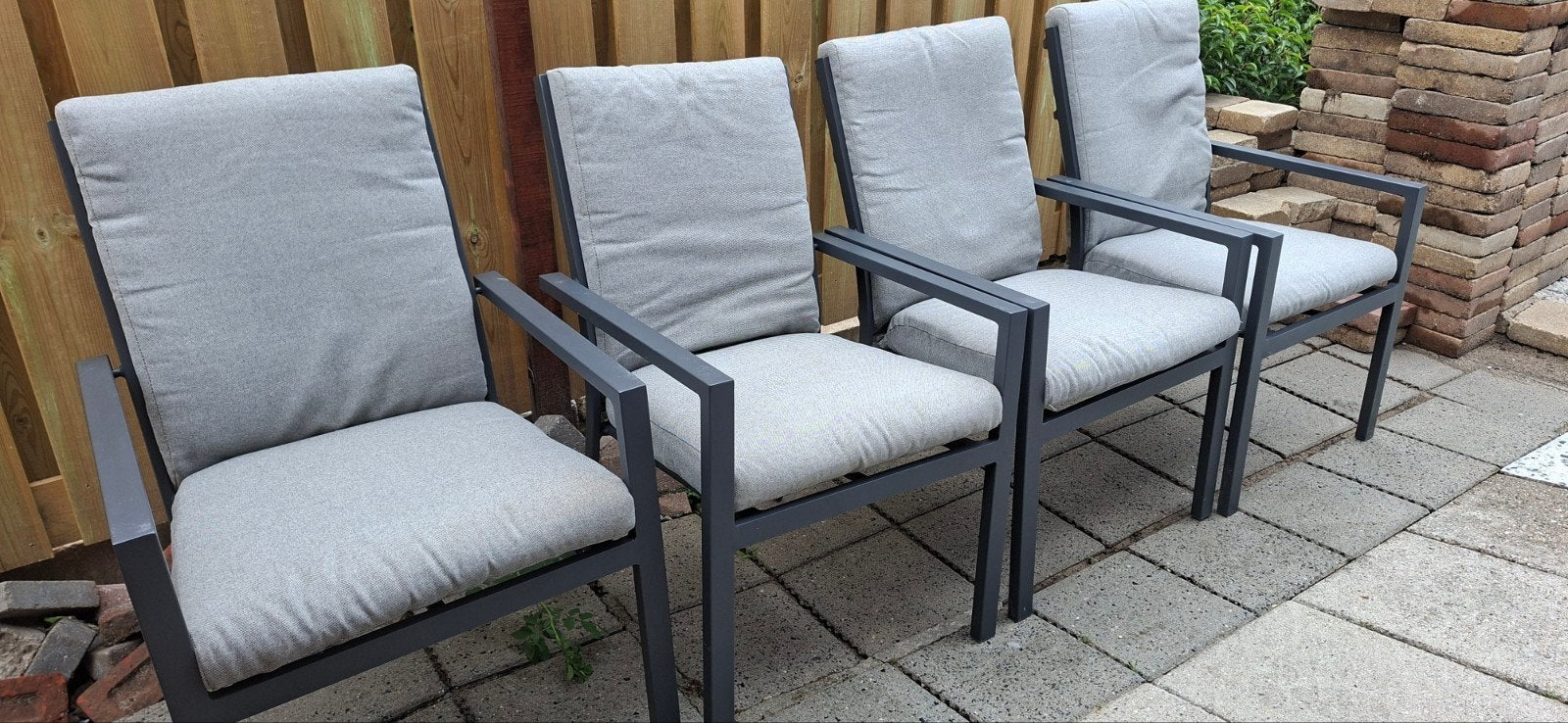 4 Tuinstoelen met Kussen, Ophalen, Gebruikt, Metaal, Stapelbaar