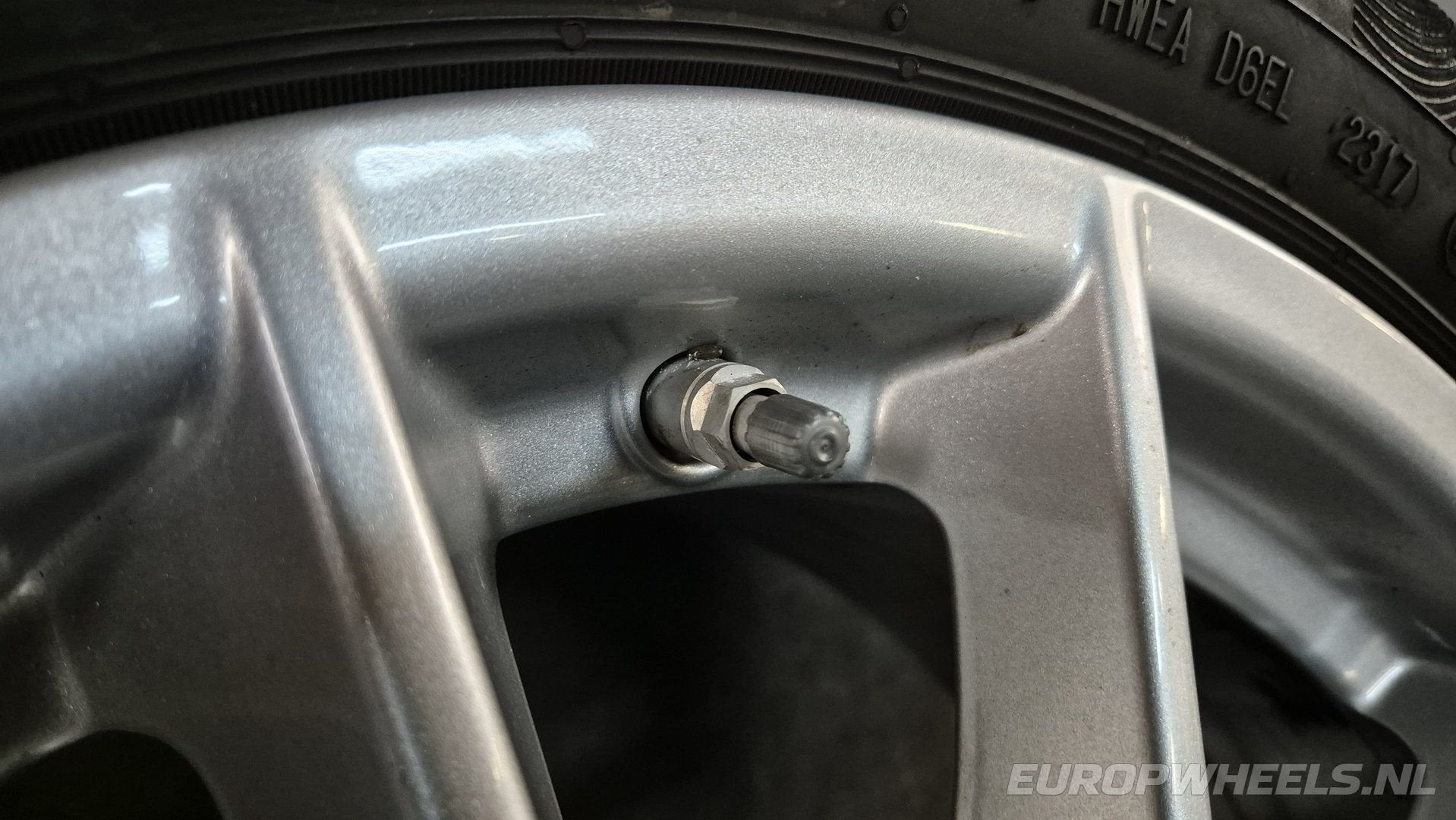 Thuiskomer BMW 5 Serie G30 G31 17 inch Reserve velg G26, Gebruikt, -, -, Banden en Velgen