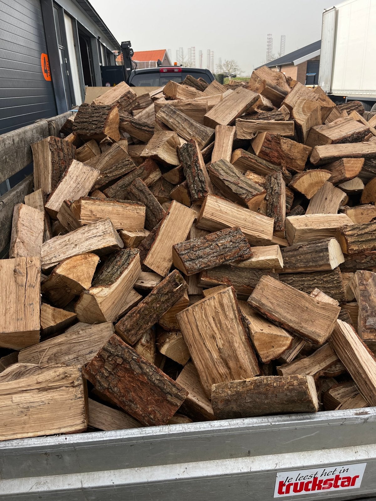 Ovengedroogd Eiken Haardhout - Direct Te Stoken, Tuin en Terras, Haardhout, Ophalen, Eikenhout, Blokken